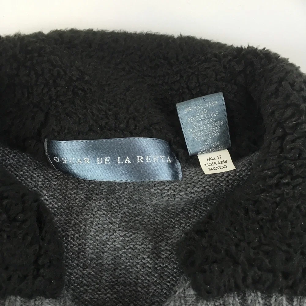 Oscar de la Renta Grey Cable Knit Sweater Size L